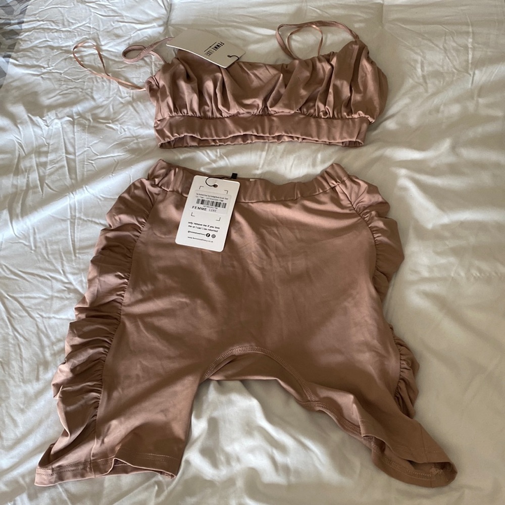 Two piece set. Beige crop top and biker shorts